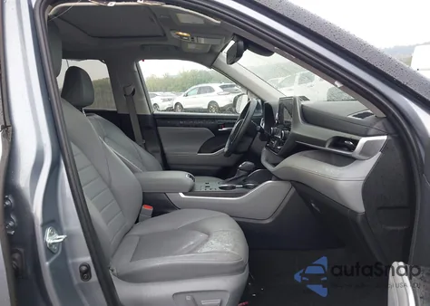 2023 Toyota Highlander Hybrid Xle z USA, uszkodzony, nr VIN 5TDKBRCH3PS119452